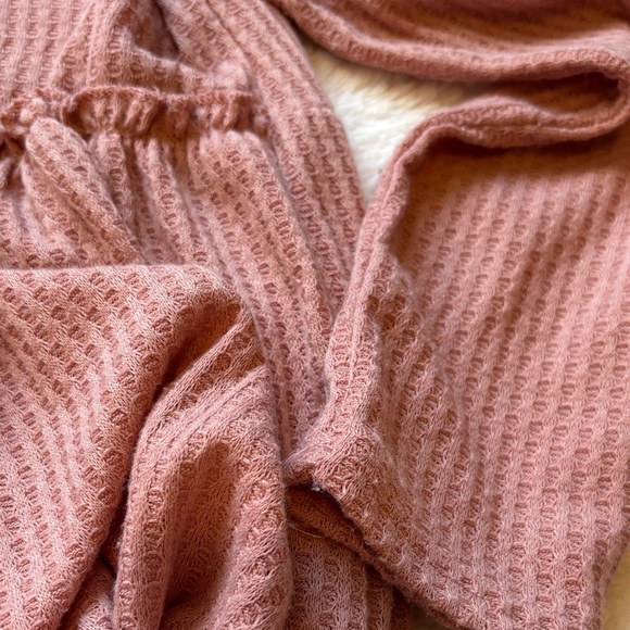 Women's Mauve Waffle Peplum Top - Picture 4 of 9